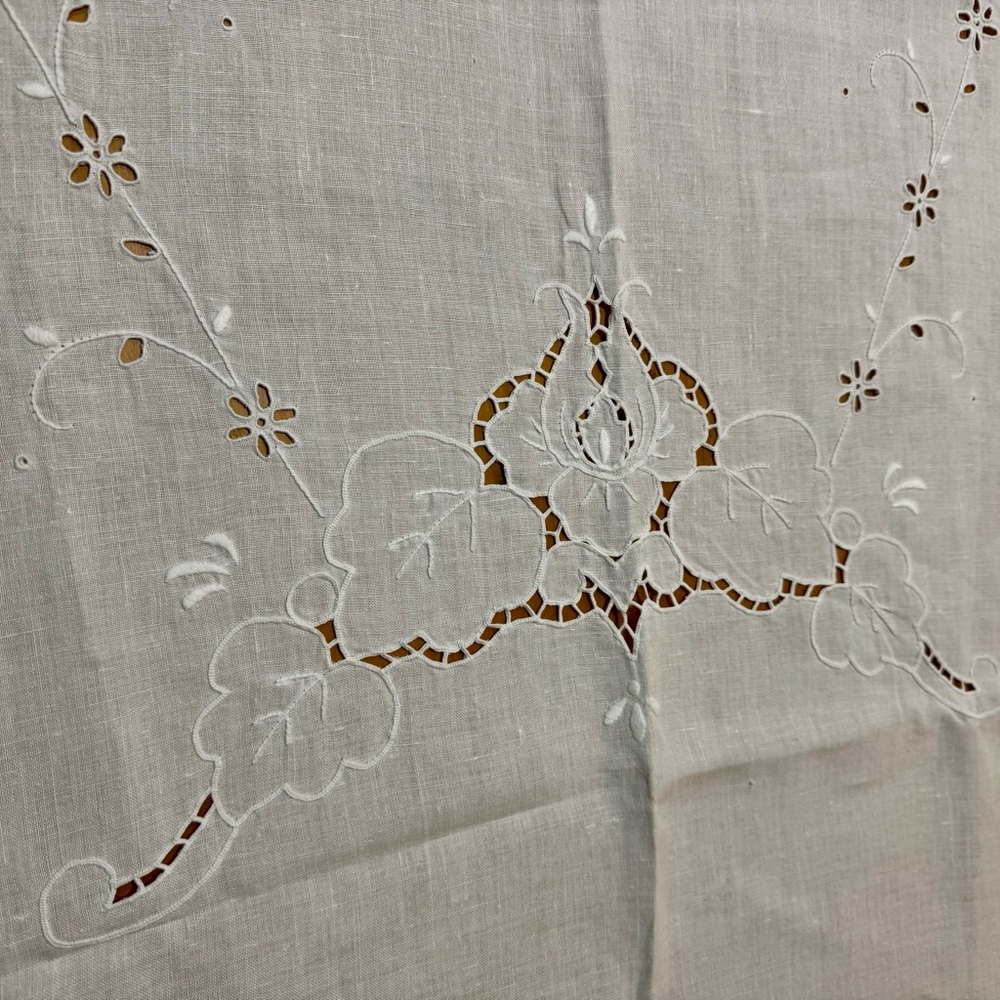 Vintage Madiera Banquet Tablecloth